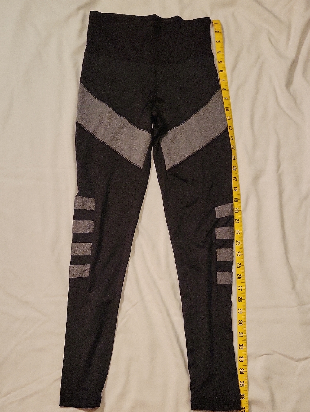 High-Waist Black Leggings with Gray Contrast Panels